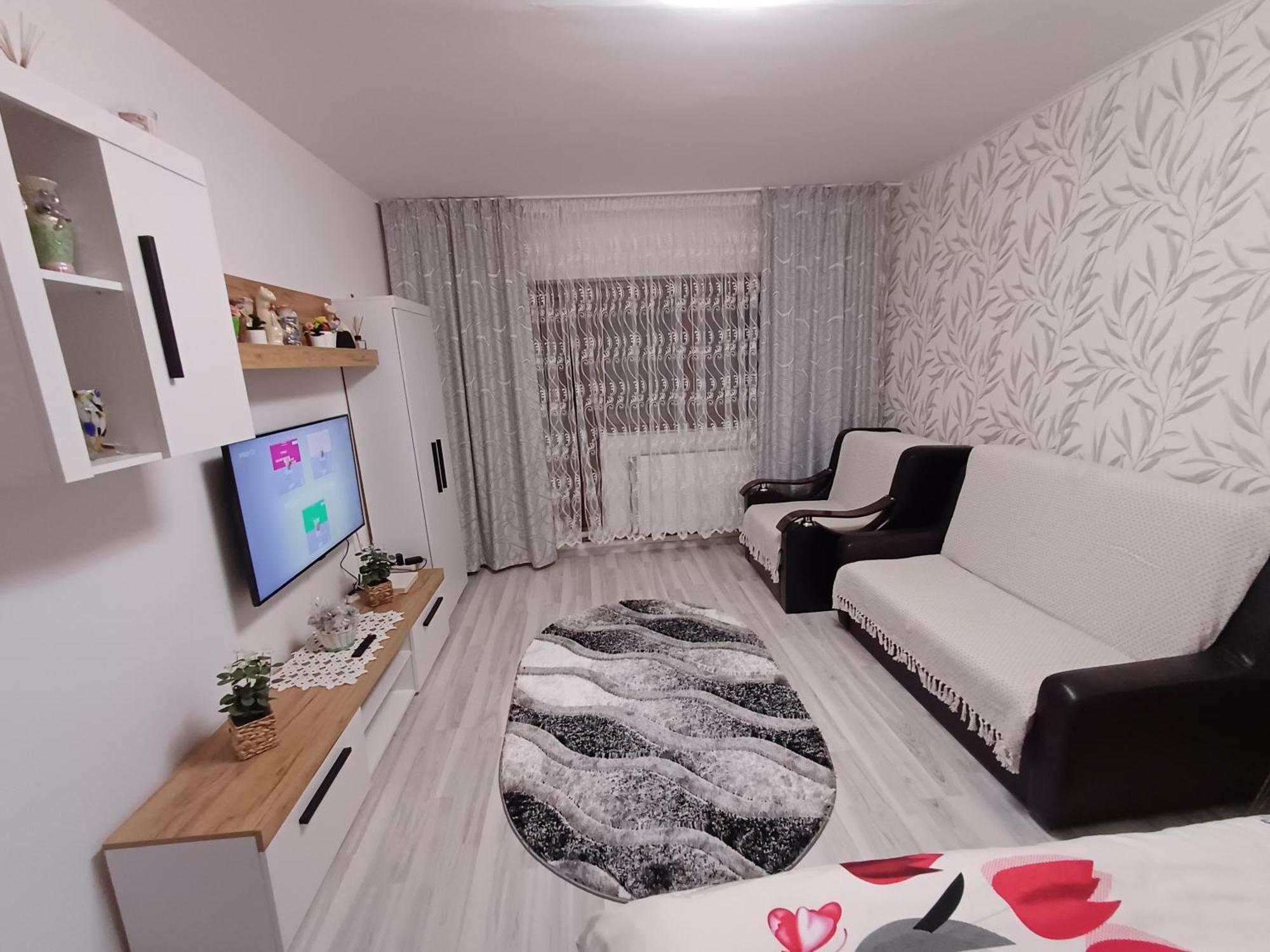 Garsoniera George Apartment Tirgu Ocna Luaran gambar