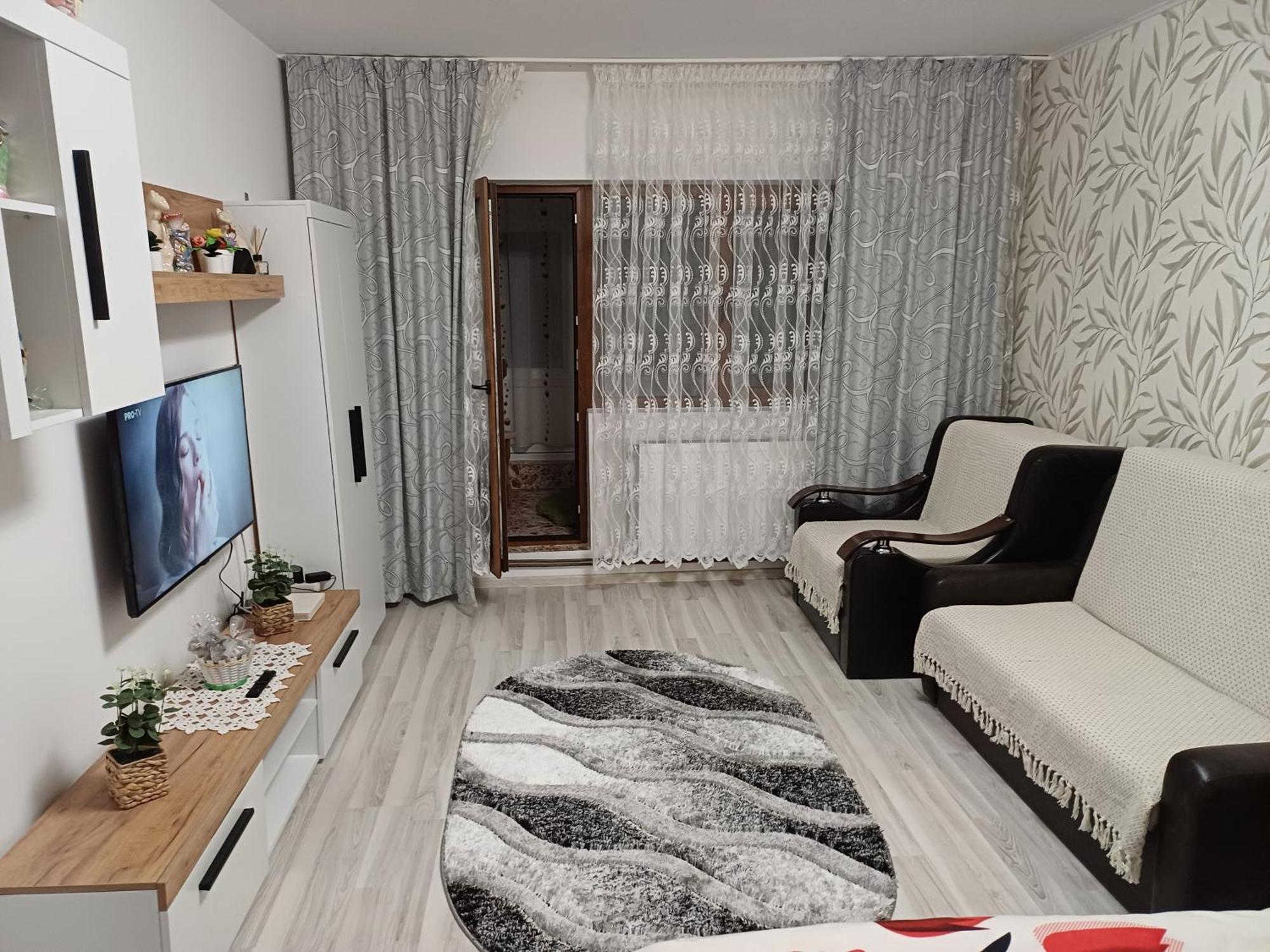 Garsoniera George Apartment Tirgu Ocna Luaran gambar